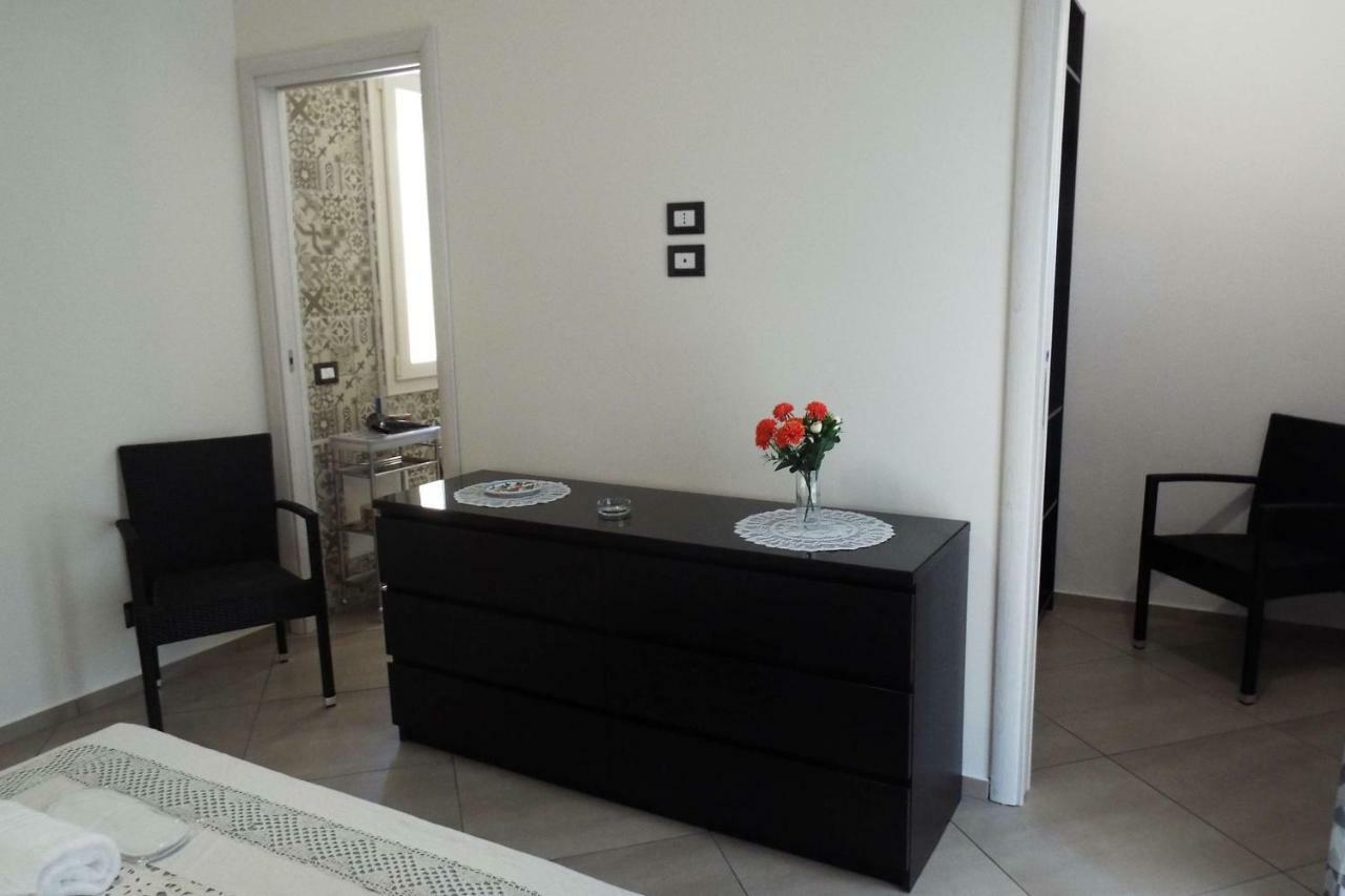 Cefalu Studio Room And Apartments Exterior photo